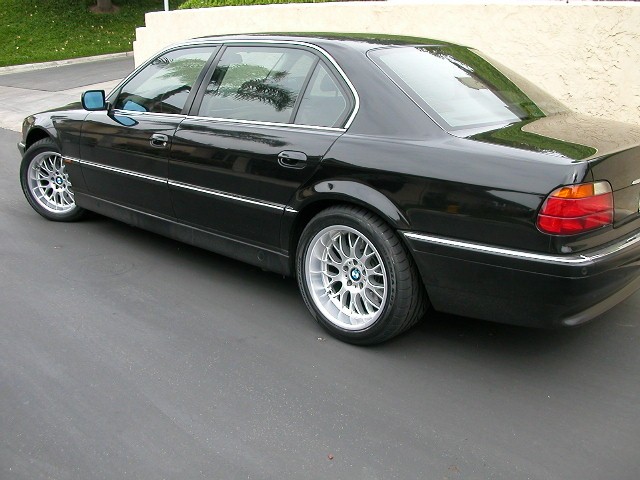 e38org BMW 7series information and links